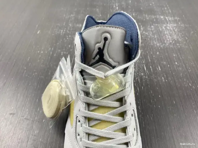 One Kick A FZ5758-004 Jordan Ma 5 WMNS x Air Maniere 0519
